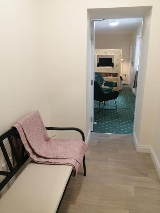 Cosy City Apartment Cork Exterior foto
